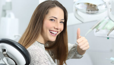 Gerade Zähne mit Smilemeup